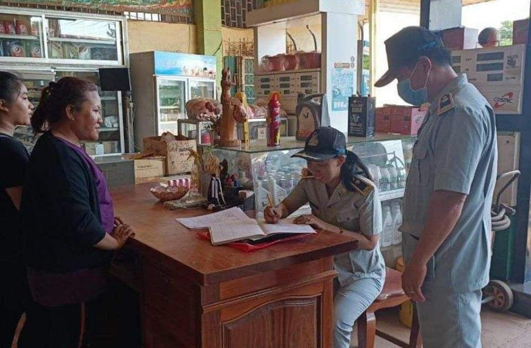 អន្តរក្រសួងនិងពិន័យអន្តរការណ៍ជាប្រាក់រហូតដល់៤លានរៀលនិងឈានដល់ការបិទស្ថានីយ៍ឬដេប៉ូប្រេងណាដែលមិនបិទផ្លាកតម្លៃអោយបានត្រឹមត្រូវ