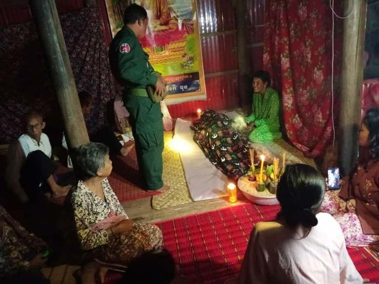 បុរសវ័យ ៤៤ឆ្នាំម្នាក់ដើរដួលធ្លាក់ទឹកបណ្តាលឱ្យលង់ស្លាប់យ៉ាងអាណោចអាធម