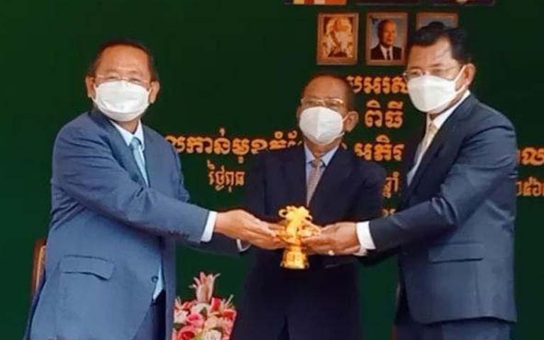 លោក អ៊ុត វណ្ណរ៉ា ត្រូវបានប្រកាសចូលកាន់តំណែងជាអភិបាលស្រុកសណ្ដាន់ ជំនួសលោក ឡង គីសឹង ត្រូវបានប្ដូរភារកិច្ច ជាអភិបាលស្រុកសន្ទុក