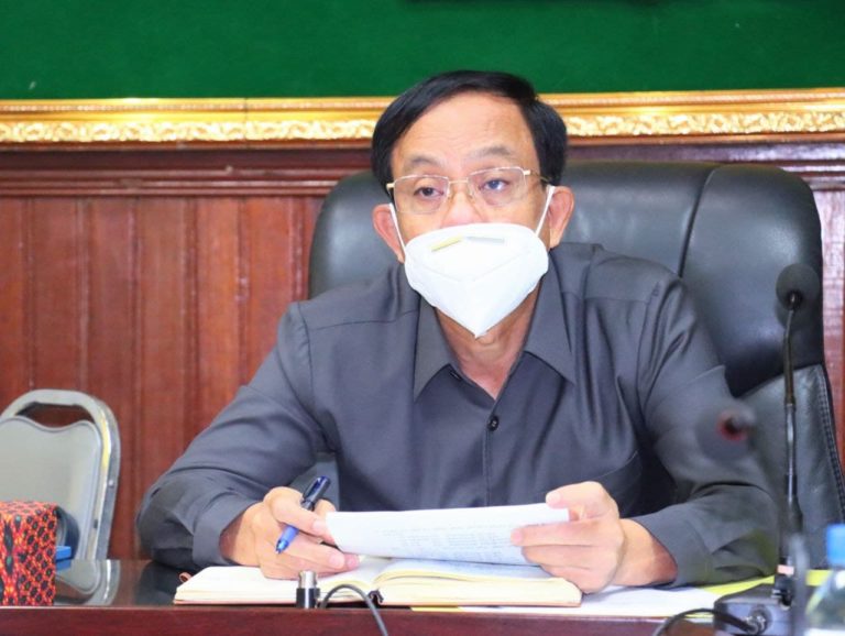 ឯកឧត្តម ងួន រតនៈ អភិបាលខេត្តកំពង់ធំ ជំរុញមន្ត្រីជំនាញសាខាពន្ធដារខេត្តសហការ ជាមួយអាជ្ញាធរដែនដី ធ្វើការផ្សព្វផ្សាយឲ្យបានទូលំទូលាយជូនប្រជាពលរដ្ឋអំពីតម្លៃអចលនទ្រព្យគិតពន្ធប្រថាប់ត្រាចៀសវាងមានការយល់ច្រលំ