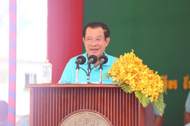 សម្តេចតេជោ ហ៊ុន សែន អញ្ជើញព្រលែងកូនត្រី ក្នុងទិវាមច្ឆជាតិ១កក្កដា នៅអាងត្រពាំងថ្ម ខេត្តបន្ទាយមានជ័យ