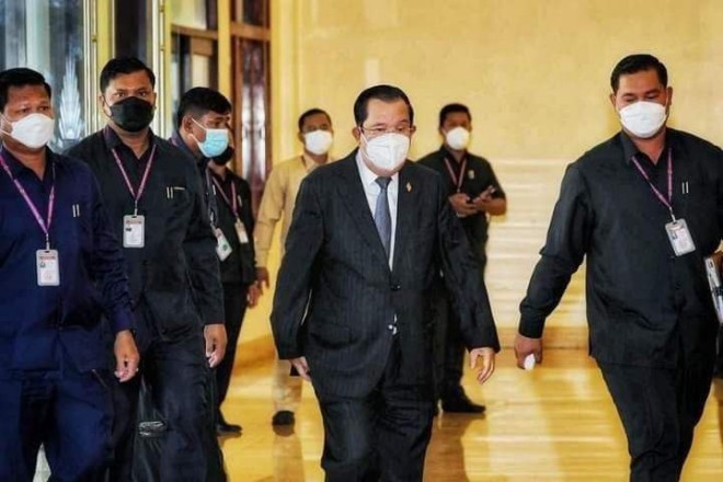 សម្តេច​តេជោ ហ៊ុន សែន អញ្ជើញ​ចូលរួម​ប្រជុំ​សភា