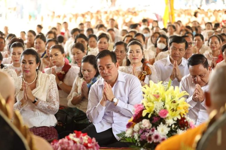 រដ្ឋបាលខេត្ដកំពង់ចាម មានរៀបចំប្រារព្ធពិធីបុណ្យកឋិនទានសាមគ្គី ក្រោមការផ្តួចផ្តើមដ៏ខ្ពង់ខ្ពស់ ឯកឧត្តម អ៊ុន ចាន់ដា
