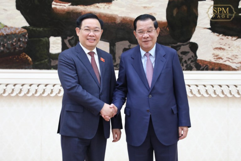 សម្តេចតេជោ ហ៊ុន សែន ទទួលជួបពិភាក្សាការងារជាមួយប្រធានរដ្ឋសភាវៀតណាម