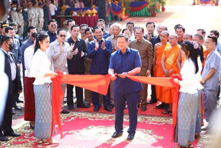 ឯកឧត្តម អ៊ុន ចាន់ដា អញ្ជើញចូលរួមជាភ្ញៀវកិត្តិយសក្នុងពិធីសម្ពោធឧបដ្ឋានសាលា និងសមិទ្ធផលនានា នៅវត្តសុវណ្ណគីរី ហៅវត្តជៀស ស្ថិតក្នងឃុំថ្មពេជ្រ ស្រុកត្បូងឃ្មុំ