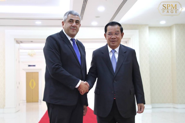 សម្ដេចតេជោ ហ៊ុន សែន ជួបពិភាក្សាការងារជាមួយអគ្គលេខាធិការអង្គការទេសចរណ៍ពិភពលោក