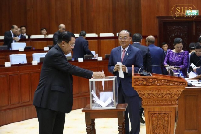 សម្ដេចតេជោ ហ៊ុន សែន អញ្ជើញចូលរួមបន្តសម័យប្រជុំពេញអង្គរដ្ឋសភា ដើម្បីបោះឆ្នោតជ្រើសតាំងសមាជិកគណៈកម្មការនានានៃរដ្ឋសភានីតិកាលទី៧