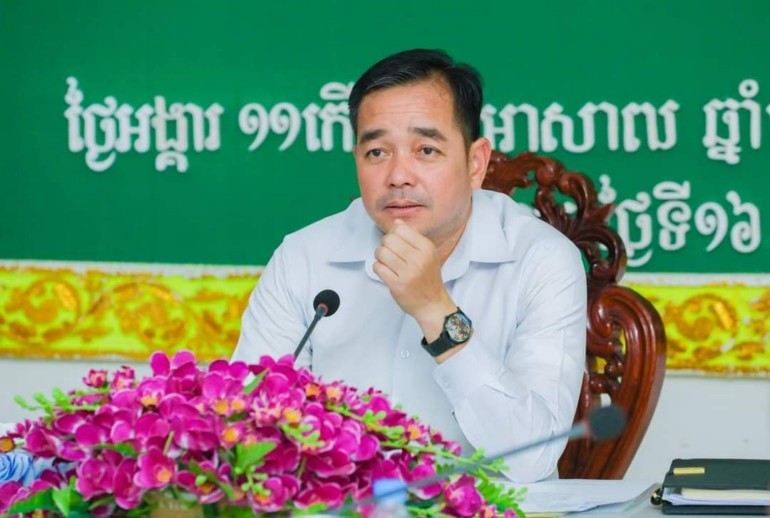 អភិបាលខេត្ត​កំពង់ចាម គ្រោង​នឹង​រៀបចំ​ប្រារព្ធ​ពិធី​អបអរសាទរ ក្នុង​ការបើក​ការដ្ឋាន​ស្ថាបនា​ព្រែកជីក​ហ្វូណន​-​តេ​ជោ ដោយ​គ្រោង​នឹង​រៀបចំ​ប្រគំ​តន្ត្រី​ខ្នាត​យក្ស ចំនួន​៧​ថ្ងៃ និង​មាន​បាញ់​កាំជ្រួច​ខ្នាត​ធំ​