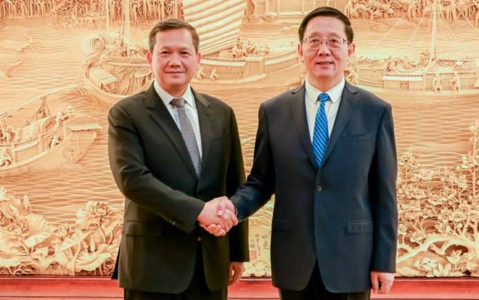 អភិបាលខេត្តយូណាន សន្យាផ្តល់អាហារូបករណ៍កាន់តែច្រើនដល់និស្សិតកម្ពុជា និងជំរុញទេសចរចិនទៅកម្ពុជាបន្ថែមទៀត