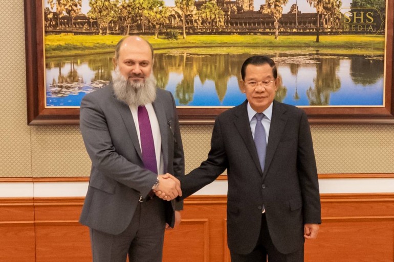 សម្ដេចតេជោ ហ៊ុន សែន អនុញ្ញាតឱ្យឯកឧត្តម ជែម កាម៉ាល់ ខាន់ (Jam Kamal Khan) រដ្ឋមន្ត្រីក្រសួងពាណិជ្ជកម្មប៉ាគីស្ថាន ចូលជួបសម្តែងការគួរសម