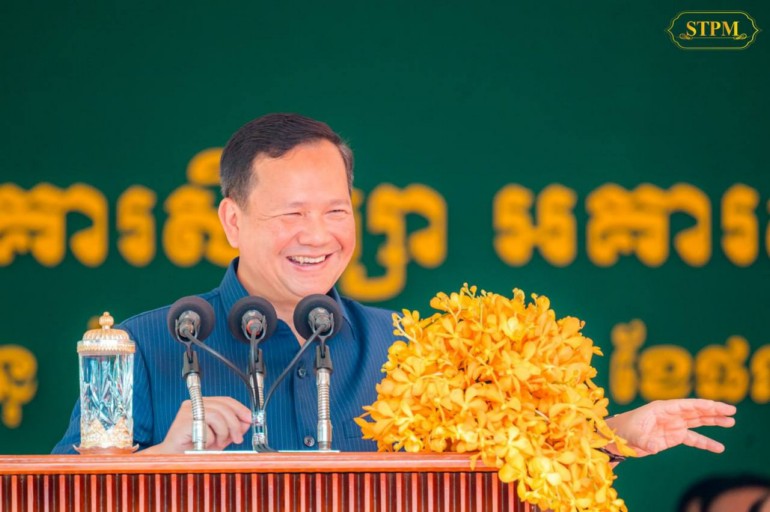 សម្តេចមហាបវរធិបតី ហ៊ុន ម៉ាណែត អញ្ជើញជាអធិបតី ក្នុងពិធីសម្ពោធដាក់ឱ្យប្រើប្រាស់ជាផ្លូវការ អគារសិក្សា អគារស្នាក់នៅរបស់គ្រូបង្រៀន ទីចាត់ការ និងអគារកាត់ដេរ នៅវិទ្យាល័យ ហ៊ុនសែន វាលរេញ