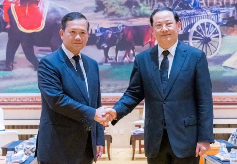 នាយករដ្ឋមន្ត្រីឡាវ ថ្លែងអំណរគុណដ៏ជ្រាលជ្រៅចំពោះសម្ដេចបវរធិបតី ដែលបានដឹកនាំគណៈប្រតិភូជាន់ខ្ពស់ ចូលរួមរំលែកទុក្ខ និងគោរពវិញ្ញាណក្ខន្ធអតីតប្រធានរដ្ឋឡាវ