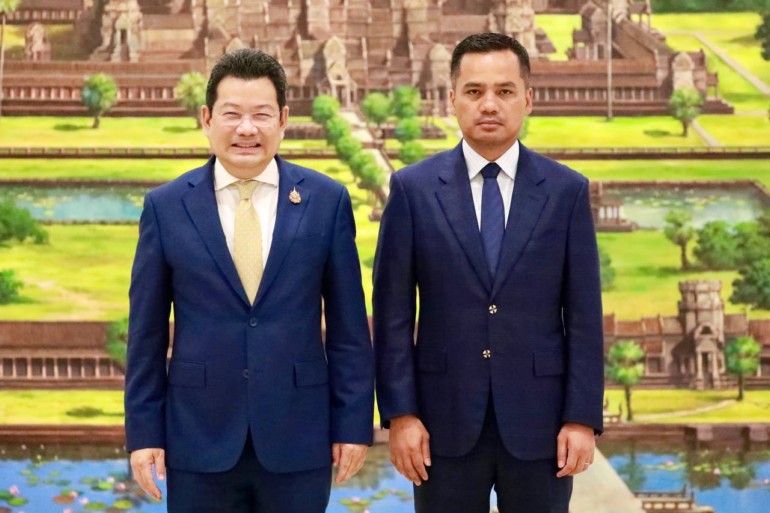 ឯកឧត្តមអភិសន្តិបណ្ឌិត ស សុខា និងឯកអគ្គរាជទូតថៃ ផ្លាស់ប្ដូរយោបល់គ្នាលើកិច្ចសហប្រតិបត្តិការវិស័យសន្តិសុខ!