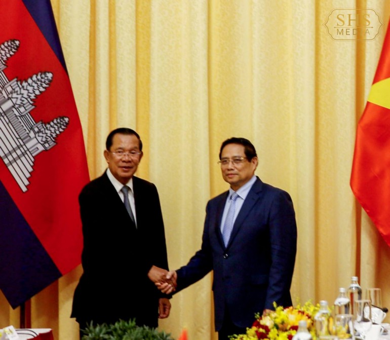 សម្តេចតេជោ ហ៊ុន សែន អញ្ជើញជួបពិភាក្សាការងារ ជាមួយឯកឧត្តម PHAM Minh Chinh នាយករដ្ឋមន្ត្រីវៀតណាម