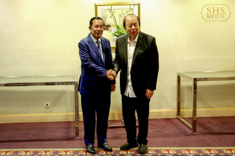 សម្តេច តេជោ ហ៊ុន សែន អនុញ្ញាតឲ្យ លោកសាស្ត្រាចារ្យបណ្ឌិត Dato’ Sri Tahir សមាជិកក្រុមប្រឹក្សាពិគ្រោះយោបល់របស់ ប្រធានាធិបតីឥណ្ឌូណេស៊ី និងស្ថាបនិកក្រុមហ៊ុន Mayapada Group ចូលជួប និងសម្តែងការគួរសម