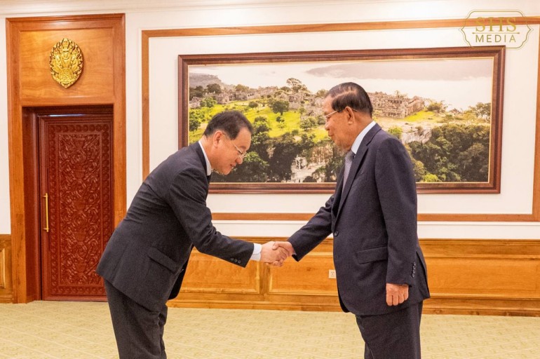 សម្ដេច​តេជោ ហ៊ុន សែន អនុញ្ញាត​ឱ្យ លោក អាគី​រ៉ា ដូ​ដា​តេ (Akira DODATE) នាយក​ប្រតិបត្តិ​សាជីវកម្ម​ទេសចរ​ជប៉ុន ចូលជួប​សម្តែង​ការគួរសម