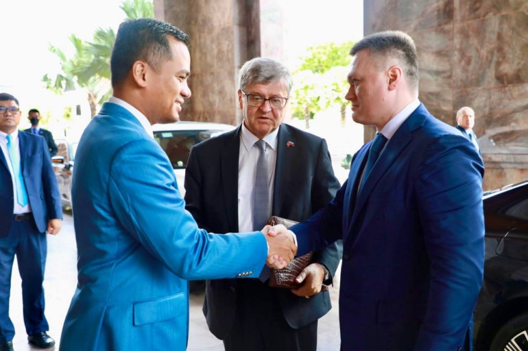 ឯកឧត្តមអភិសន្តិបណ្ឌិត ស សុខា និងអគ្គរដ្ឋអាជ្ញារុស្សី វាយតម្លៃខ្ពស់ចំពោះកិច្ចសហប្រតិបត្តិការប្រទេសទាំងពីរ រួមទាំងវិស័យមហាផ្ទៃ!