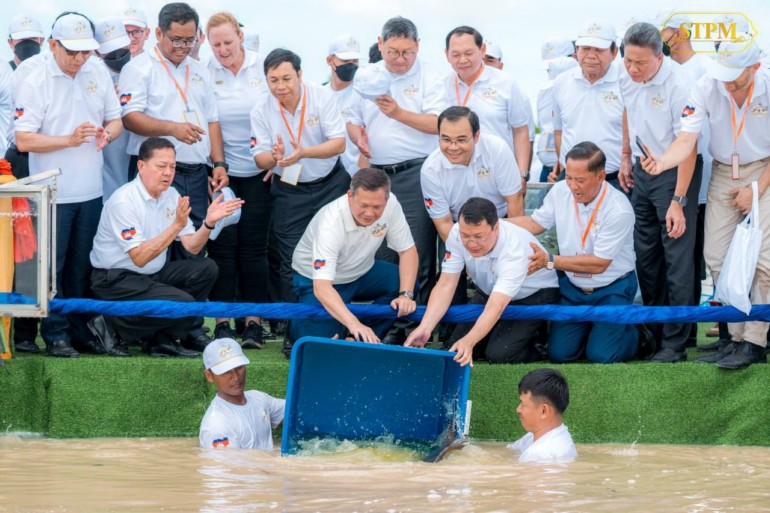 សម្តេចមហាបវរធិបតី ហ៊ុន ម៉ាណែត ៖ «ចូលរួមក្នុងការទប់ស្កាត់បទល្មើសនេសាទខុសច្បាប់ ក៏បានធានា ការផ្គត់ផ្គង់ និងតម្លៃ ក្នុងការបំពេញសេចក្តីត្រូវការទីផ្សារ និងសន្តិសុខស្បៀង»