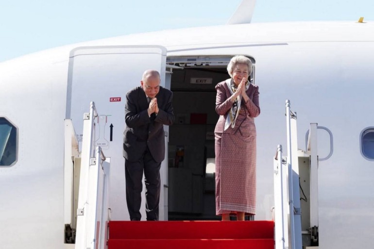 សម្ដេចតេជោ ហ៊ុន សែន និងសម្ដេចកិត្តិព្រឹទ្ធបណ្ឌិត ប៊ុន រ៉ានី ហ៊ុនសែន អញ្ជើញថ្វាយព្រះរាជដំណើរព្រះមហាក្សត្រ និងសម្តេចម៉ែ យាងទៅទីក្រុងប៉េកាំង ប្រទេសចិន