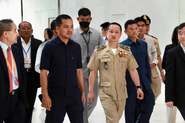 ឯកឧត្តមអភិសន្តិបណ្ឌិត ស សុខា ចុះពិនិត្យការត្រៀមលក្ខណៈរបស់អគ្គនាយកដ្ឋានអន្តោប្រវេសន៍ នៅអាកាសយានដ្ឋានអន្តរជាតិតេជោ