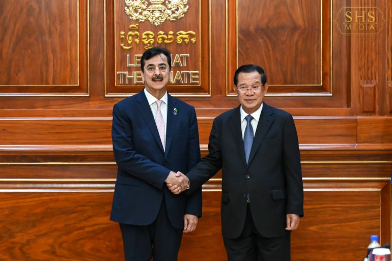 សម្តេច​តេជោ ហ៊ុន សែន អញ្ជើញ​ទទួល​បដិសណ្ឋារកិច្ច ឯកឧត្តម ស៊ី​យ៉េដ យូ​សាហ្វ រ៉ា​សា ហ្គី​ឡានី (Syed Yusuf Raza Gillani) ប្រធានព្រឹទ្ធសភា នៃ​សាធារណរដ្ឋ​ឥស្លាម​ប៉ា​គី​ស្ថាន​