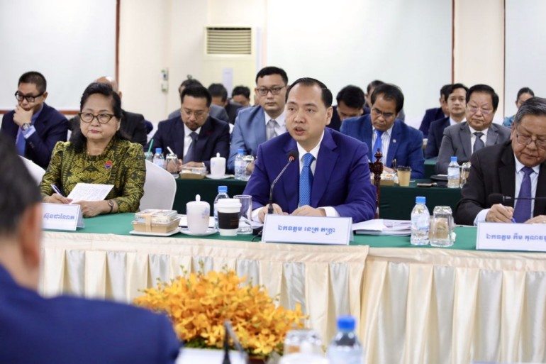 ជំនួប​ពិភាក្សា គណៈកម្មការ​ទី​៥ នៃ​រដ្ឋសភា ជាមួយ​ក្រសួង​ព័ត៌មាន ដើម្បី​ពិភាក្សា​អំពី​វឌ្ឍនភាព​ការអនុវត្ត​ច្បាប់ និង​គោលនយោបាយ​វិស័យ​សារព័ត៌មាន ការពង្រឹង​យុទ្ធសាស្ត្រ​ផ្សព្វផ្សាយ និង​សន្តិសុខ​ព័ត៌មាន​